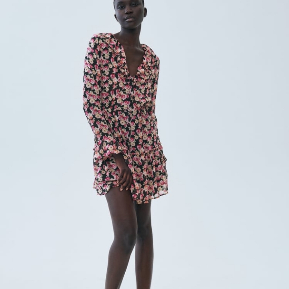 ZARA NWT mini floral dress with buttons XS